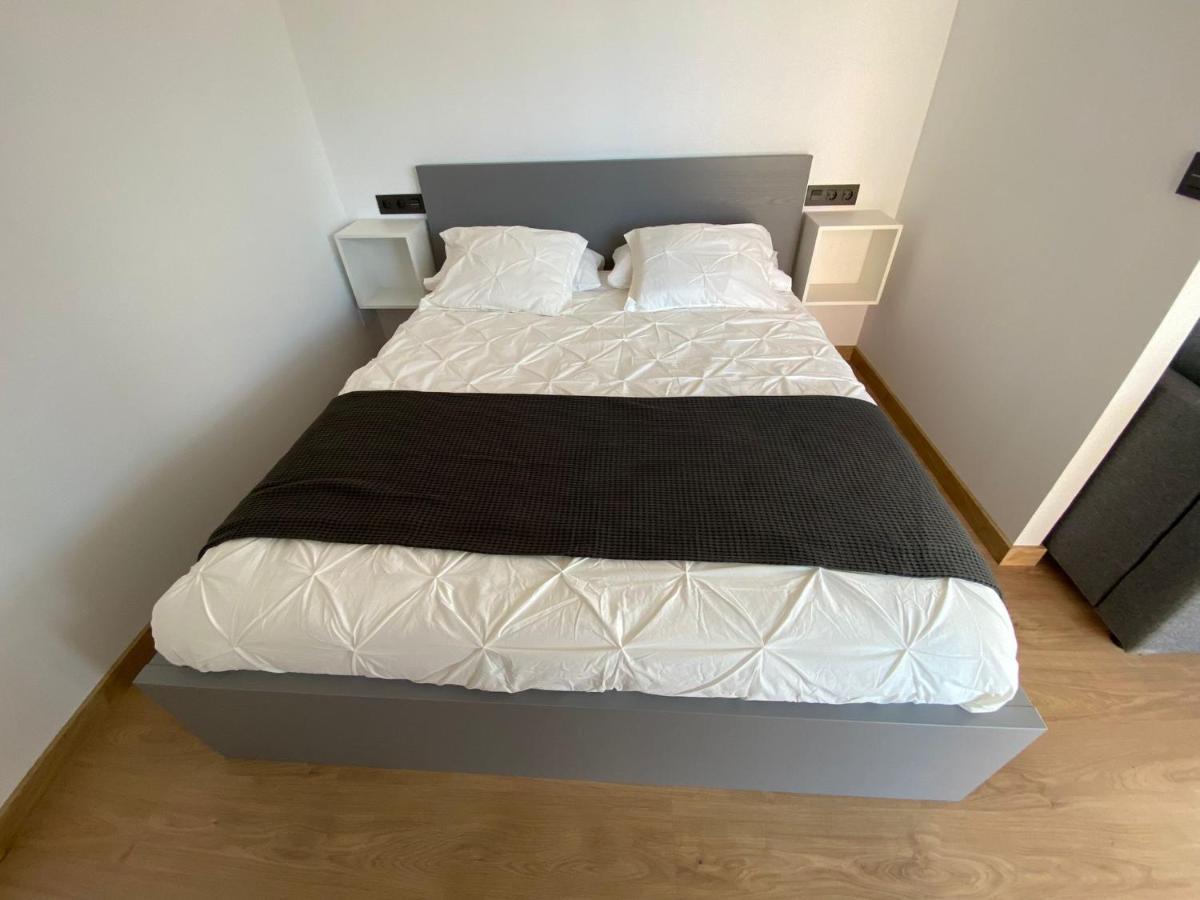 Apartamentos Turisticos Costa Celeiro: Portomaior, Agrelo, Covelo Lapaman Буэу Экстерьер фото